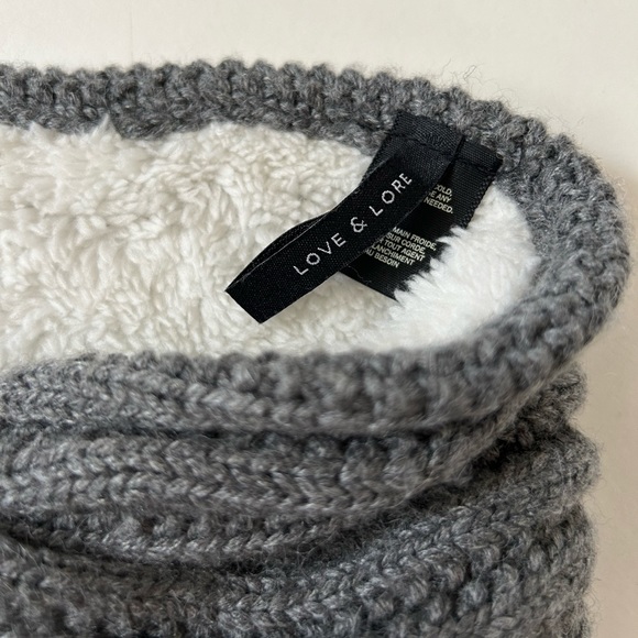 Cozy Winter Headband - Picture 4 of 5